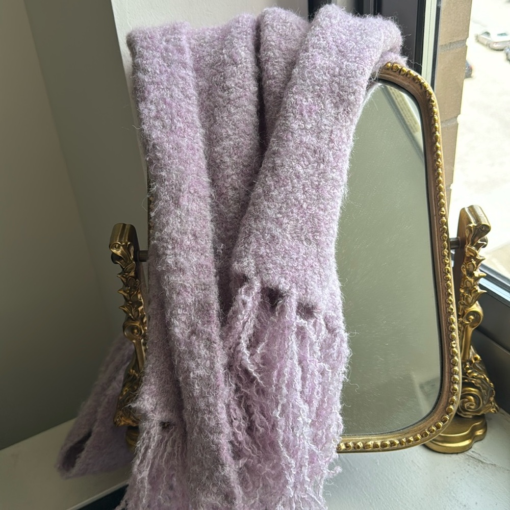 Lilac scarf